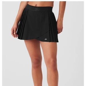 Alo Yoga Black Pleated Skirt